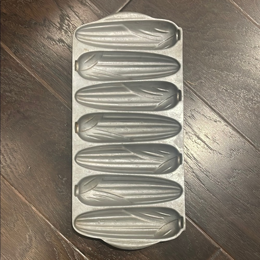 Vintage Silver Cornbread Pan